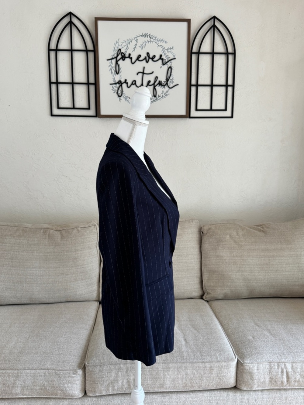 FAVORITE DAUGHTER The Suits You Blazer In Classic Navy Pinstripe Size S - Picture 8 of 15